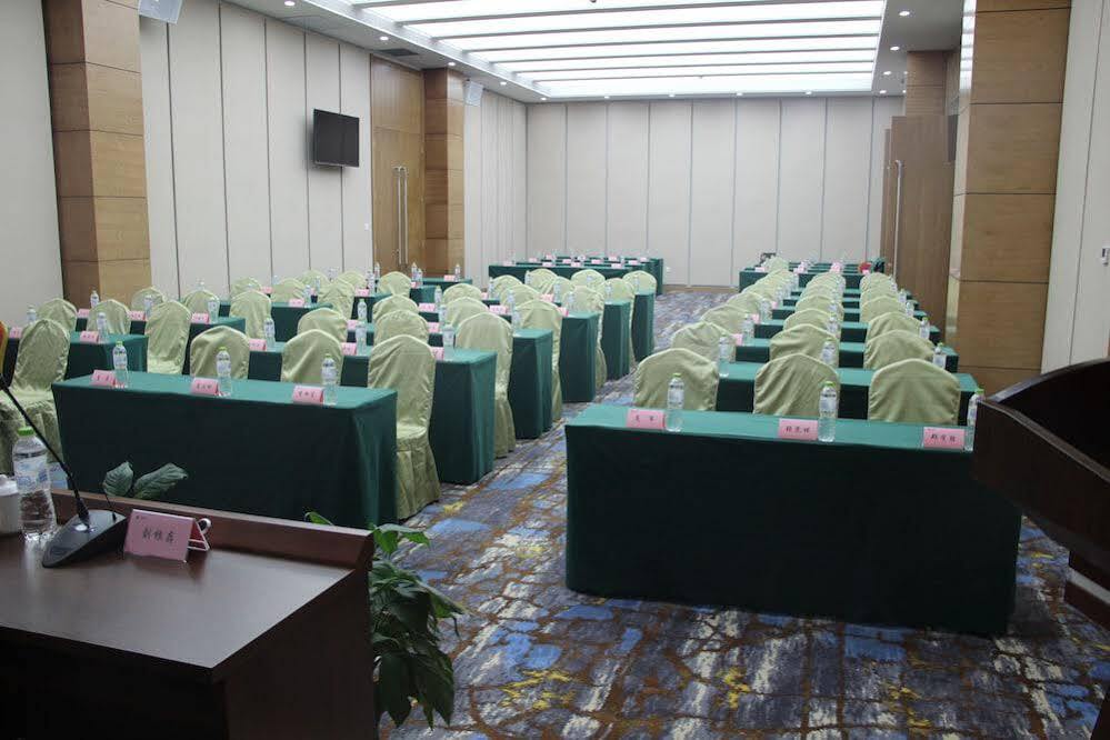 Holiday Inn Express Ordos Dongsheng By Ihg Екстер'єр фото